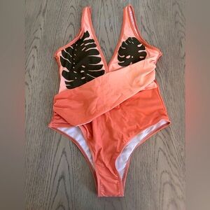 NWOT Palm Print One Piece In Peach Size L